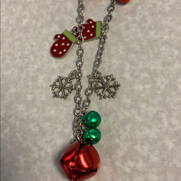 NWT Christmas/Holiday Necklace - Picture 2 of 8